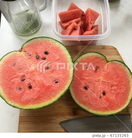 ハートのスイカ 67135263