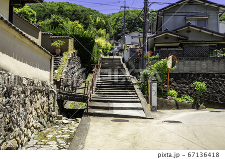 石火矢町ふるさと村　武家屋敷の街並み　岡山県高梁市 67136418