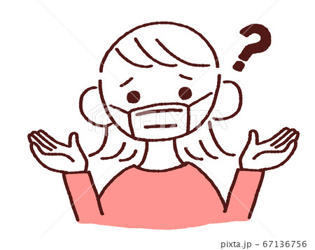 お手上げポーズのマスク姿の若い女性 67136756