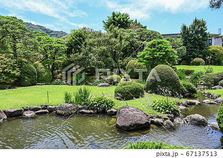 熱海　起雲閣　庭園の風景　旅館　根津嘉一郎 67137513