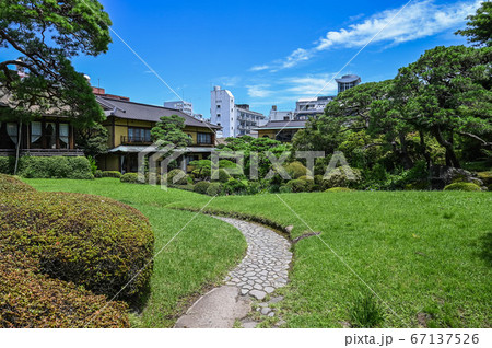 熱海　起雲閣　庭園の風景　旅館　根津嘉一郎 67137526
