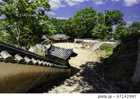 備中松山城　本丸東御門　岡山県高梁市 67142997