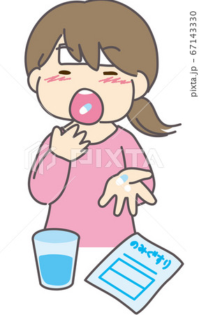 薬を飲む女性 67143330