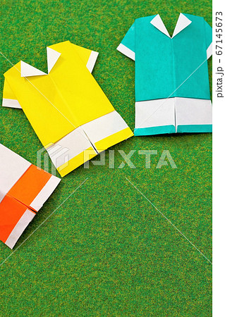 折紙 サッカーユニフォームの写真素材