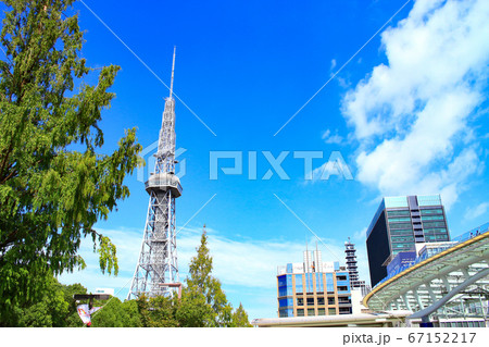 名古屋市、テレビ塔と水の宇宙船の風景 名古屋市、テレビ塔と水の宇宙船の風景 67152217