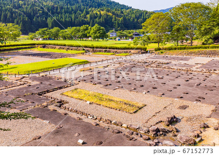 （福井県）一乗谷朝倉氏遺跡　朝倉館跡と館跡庭園 67152773