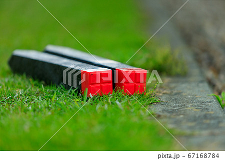 土地の境界　杭　測量　イメージ 67168784