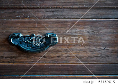 アンティーク家具 引き出しの取っ手 67169615