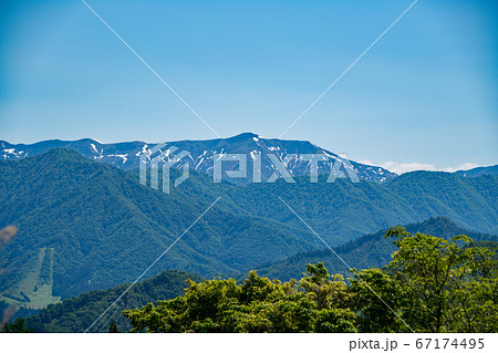 国道17号神立付近より 山々の景色 新潟県 国道17号神立付近より 山々の景色 新潟県 67174495