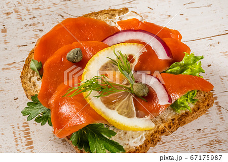 オープンサンドイッチ Open sandwich オープンサンドイッチ Open sandwich 67175987