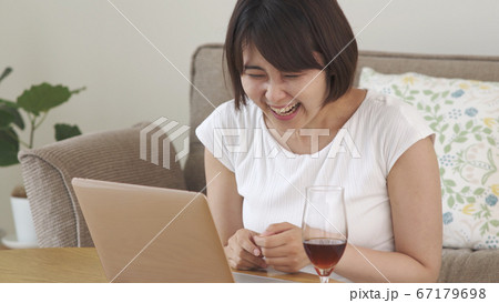 オンライン飲み会 オンライン飲み会 67179698