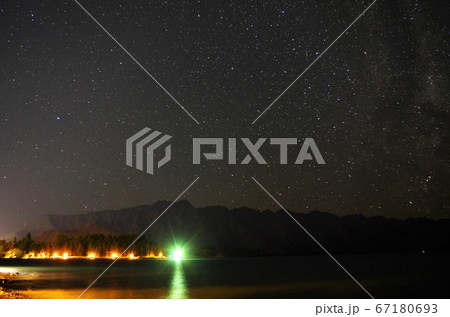 ニュージーランド南島クイーンズタウンの星空 ニュージーランド南島クイーンズタウンの星空 67180693