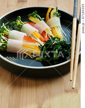 おかず 料理 サラダ 67184305