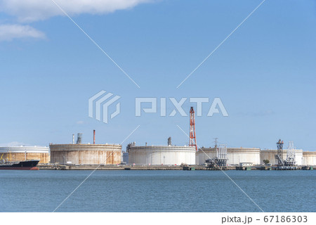 石油基地 石油基地 67186303