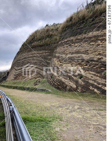 地層　　―STRATUM― 67187396
