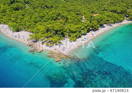 Famous Punta Rata beach with azure sea in Brela, Dalmatia, Croatia 67190623