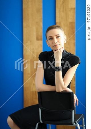 Lovely person with hand accessory Lovely person with hand accessory 67191020
