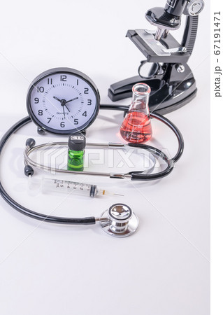 【注射器とスピード感あるワクチン開発】 67191471