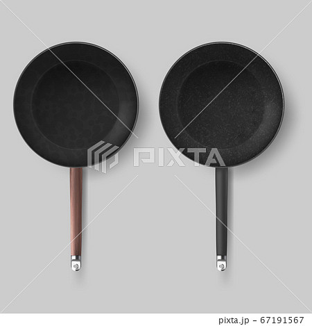 Realistic empty frying pans round shape with non-stick coating Realistic empty frying pans round shape with non-stick coating 67191567