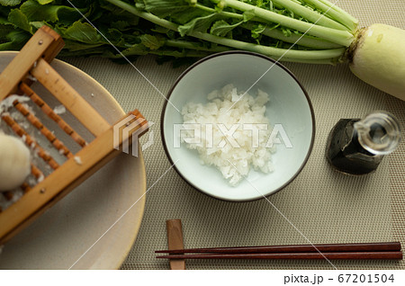 鬼おろしで大根おろし 鬼おろしで大根おろし 67201504