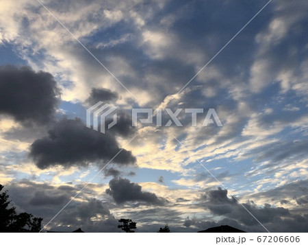 青空に浮雲 青空に浮雲 67206606