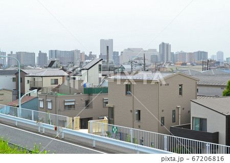 足立区千住元町周辺の町並景色 下町住宅密集地域 足立区千住元町周辺の町並景色 下町住宅密集地域 67206816
