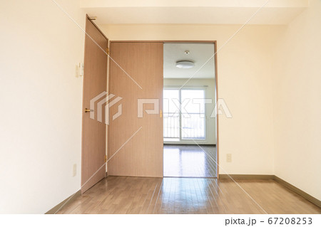 洋室、マンションの内見 洋室、マンションの内見 67208253