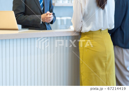 フロント 受付 フロント 受付 67214419