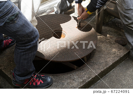 受水槽点検 67224091