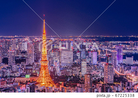 東京シティビューからの都市夜景のイラスト素材