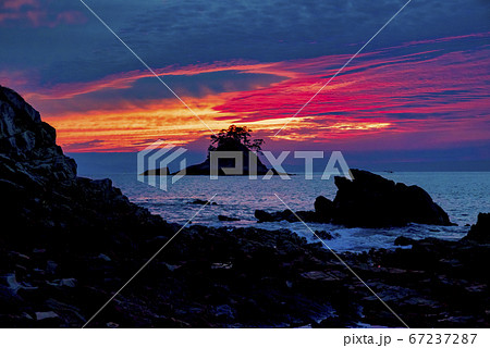 日本夕陽百選　篠島からの夕景 67237287