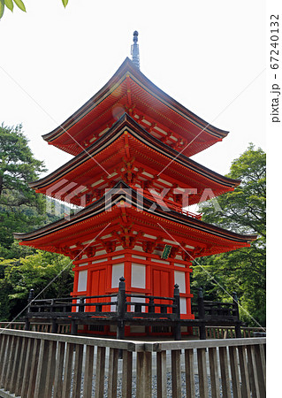 初夏の清水寺 67240132