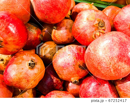 Beautiful red ripe southern natural sweet vitamin Beautiful red ripe southern natural sweet vitamin 67252417