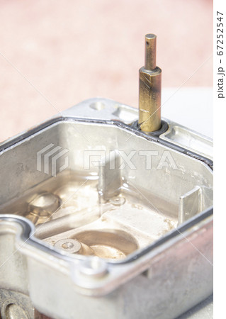 キャブレター 加速ポンプノズル キャブレター 加速ポンプノズル 67252547