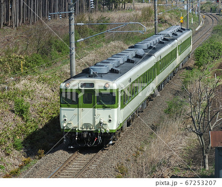 奥羽本線　奥羽本線　鹿渡－鯉川　JR東日本　キハ58-23　『よねしろ』 67253207