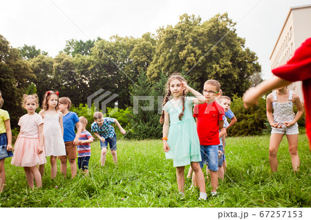 The children are actively resting after school The children are actively resting after school 67257153