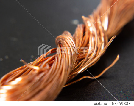 Macro of shining copper wires 67259883