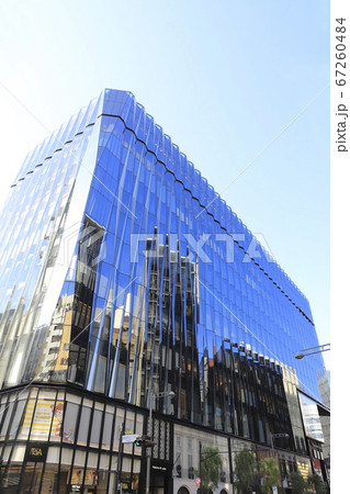 銀座西五丁目　外堀通りの街並み　 67260484