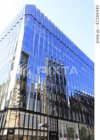 銀座西五丁目　外堀通りの街並み　 67260485