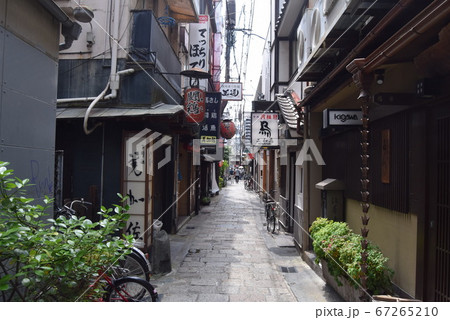 難波 難波 67265210