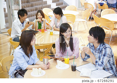 大学の食堂 大学の食堂 67266291