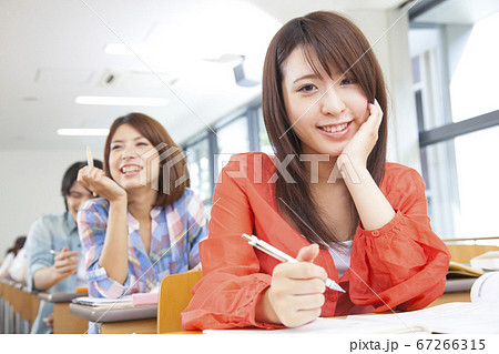 大学生の授業 大学生の授業 67266315