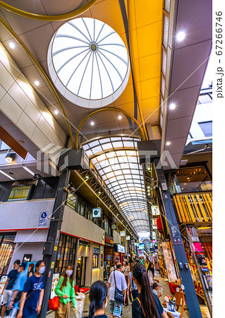 日本の東京都市景観 東京・浅草の新仲見世商店街などを望む 日本の東京都市景観 東京・浅草の新仲見世商店街などを望む 67266746