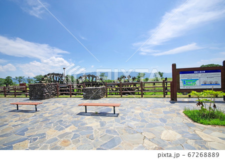 朝倉市水車公園の三連水車実物大モニュメント 67268889