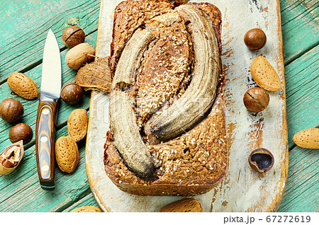 Delicious banana bread Delicious banana bread 67272619