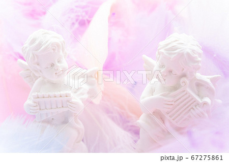 天使　カラフルな羽根 67275861