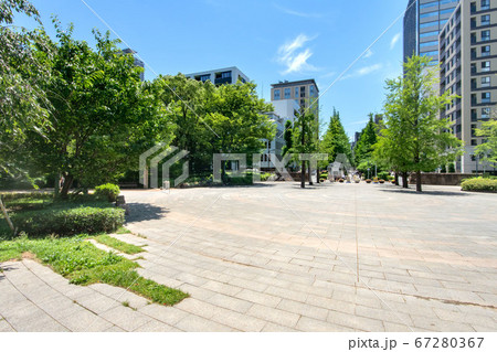 東京都中央区の浜町公園 67280367