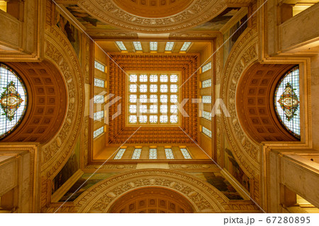 特別公開 国会議事堂 中央広間の天井とステンドグラス（東京都千代田区） 67280895