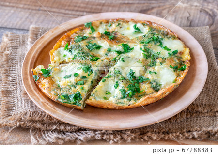 Frittata with ground meat and mozzarella 67288883