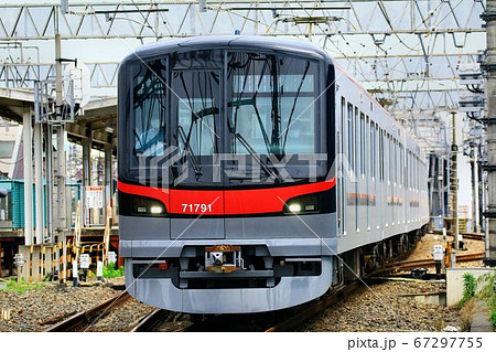 着席通勤の需要に応える日比谷線直通乗り入れ『THライナー』70090系 67297755